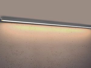 Miniaturka 18 - Taśma LED w betonie z ciepłym światłem pod sufitem
