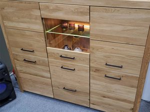 Miniaturka 8 - Kredens Solis III Przestrzeń i Elegancja Litego Dębu dla Twojego Domu