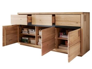 Miniaturka 1 - Otwarta komoda dębowa ukazująca przestronne wnętrze z półkami i szufladami