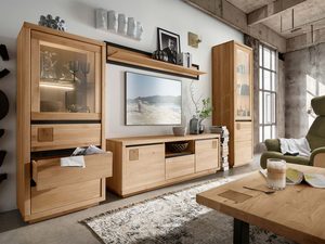 Miniaturka 5 - Meble dębowe z otwartymi szufladami w loftowym salonie