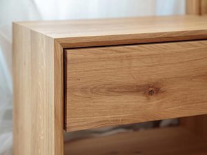 Miniaturka 6 - Minimalistyczna szafka nocna z dębu z szufladą i wnęką