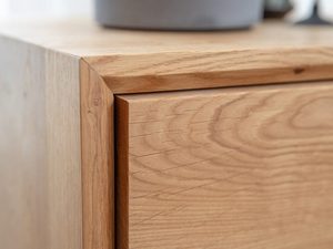 Miniaturka 13 - Widok wnętrza szuflady dębowej z solidnymi połączeniami