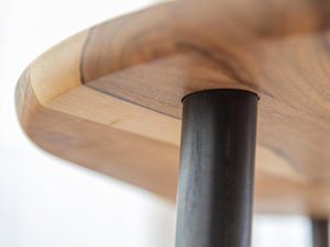 Miniaturka 2 - Noga stolika kawowego z zaokrąglonym brzegiem blatu