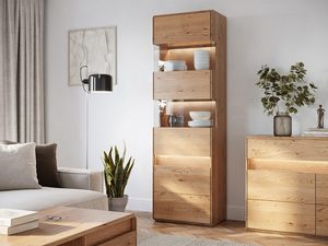 Miniaturka 1 - Zestaw mebli do salonu z dębu z półkami i komodą