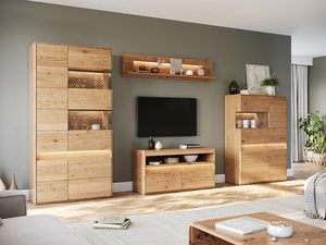 Miniaturka 3 - Aranżacja salonu z szafkami RTV i stolikiem z drewna
