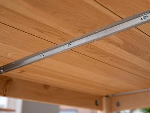 Miniaturka 2 - Wzmocnienie metalowe pod blatem dębowego stołu