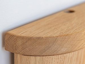 Miniaturka 2 - Górny narożnik komody z litego drewna, wykończenie soft touch