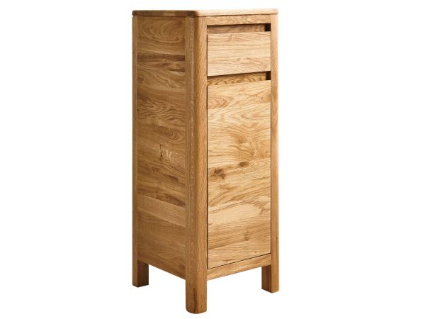 Klasyczna komoda z drewna