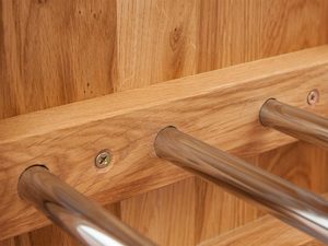 Miniaturka 8 - Dębowa ławka z metalowymi drążkami do przechowywania obuwia