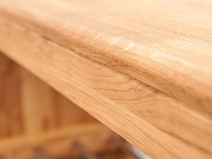 Miniaturka 9 - Gładki narożnik blatu w ławce z litego dębu