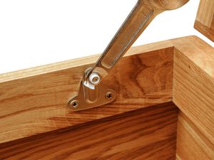 Miniaturka 9 - Metalowy wspornik wewnętrzny w skrzyni drewnianej