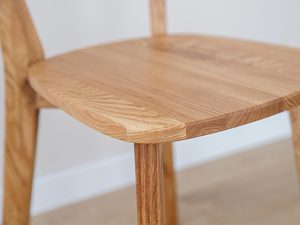 Miniaturka 5 - Krzesło z drewnianym oparciem