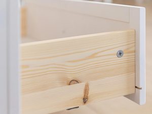 Miniaturka 1 - Blat z naturalnego drewna sosnowego z fazą górną