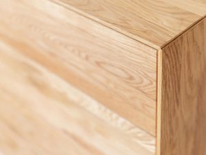 Miniaturka 4 - Zaokrąglony narożnik blatu z naturalnego drewna dębowego