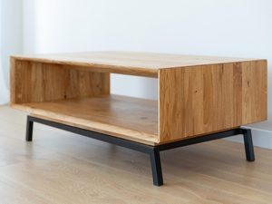 Miniaturka 3 - Drewniany stolik kawowy z otwartą półką i metalowymi nogami, styl industrialny