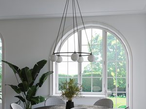 Miniaturka 5 - Jadalnia z dużymi oknami i lampą z kulistymi kloszami
