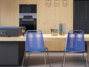 Miniaturka 4 - Aranżacja kuchni z wyspą i trzema lampami w stylu industrialnym