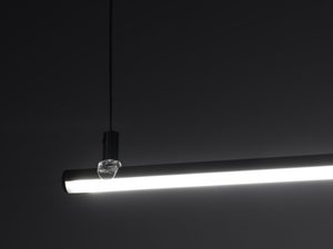 Miniaturka 5 - Czarno-biała lampa liniowa LED z chromowanym mocowaniem
