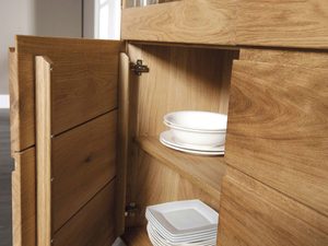 Miniaturka 6 - Drewniana komoda z ukrytymi półkami na zastawę, styl rustykalny