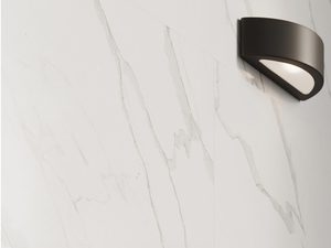 Miniaturka 17 - Czarny kinkiet LED z podświetleniem górnym i dolnym