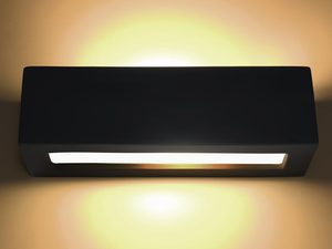 Miniaturka 15 - Czarny kinkiet LED z ciepłym światłem do nowoczesnego salonu