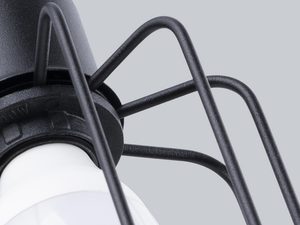 Miniaturka 3 - Zbliżenie na metalowy klosz kinkietu w stylu retro loft