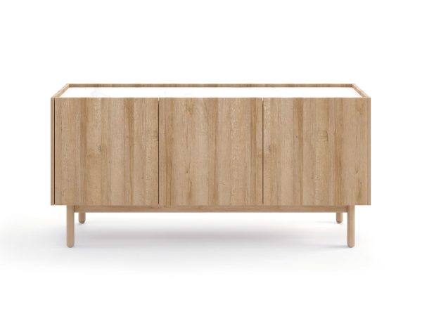 Niska szafka drewniana o prostym designie, styl nowoczesny