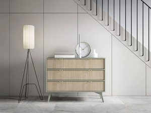 Miniaturka 3 - Stylowy kącik z komodą pod schodami i dekoracją w jasnym drewnie