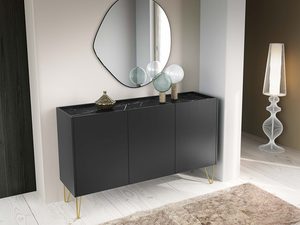 Miniaturka 3 - Aranżacja wnętrza z czarną komodą glamour i lustrem ściennym