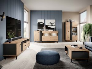 Miniaturka 2 - Aranżacja salonu z drewnianymi meblami i industrialnym wystrojem