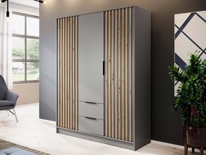 Miniaturka 8 - Przestronna szafa z drewnianymi panelami