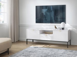 Miniaturka 13 - Nowoczesna biała szafka RTV z ozdobnym frezowaniem i czarnymi nogami