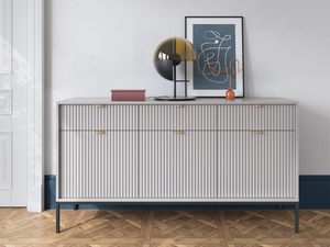 Miniaturka 8 - Jasny stolik kawowy z frezowanym frontem w stylu glamour