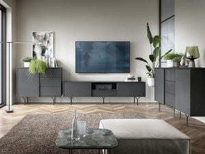 Miniaturka 4 - Aranżacja salonu z czarną komodą i dekoracjami w stylu industrialnym