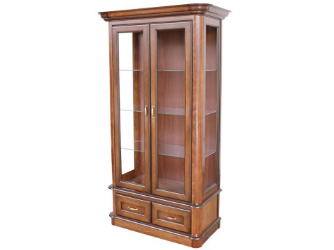 Wysoka drewniana witryna z przeszklonymi drzwiami, styl klasyczny