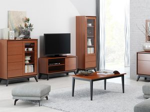 Miniaturka 1 - Drewniana szafka RTV z czarnymi metalowymi nogami i minimalistycznym designem do nowoczesnego wnętrza