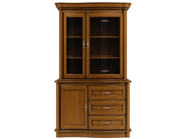 Drewniana witryna narożna z przeszklonymi drzwiami, rzeźbionymi detalami i dekoracyjnymi uchwytami do stylowego wnętrza