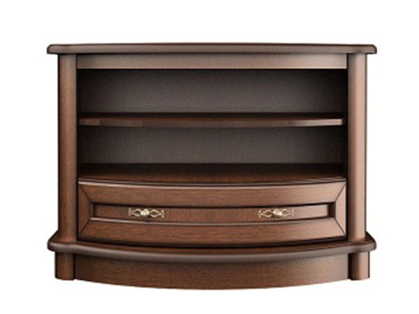 Drewniana komoda z rzeźbionymi detalami