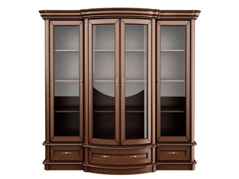 Klasyczna witryna z przeszklonymi drzwiami, rzeźbionymi detalami i dekoracyjnymi uchwytami do eleganckiego wnętrza