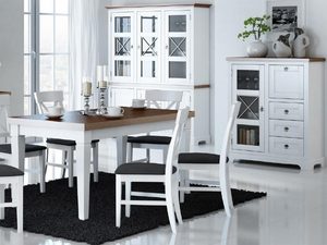 Miniaturka 1 - Biała witryna z przeszklonymi drzwiami i drewnianym blatem do stylowego salonu