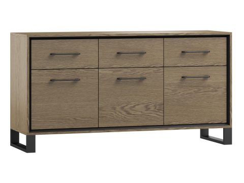 Niska komoda z czarnymi metalowymi nóżkami nowoczesny styl