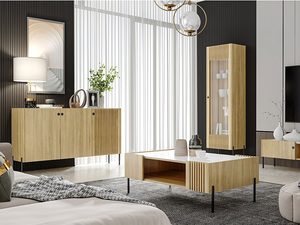 Miniaturka 3 - Nowoczesny salon z drewnianymi meblami i przeszklonymi witrynami, styl industrialny