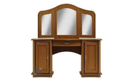 Klasyczna toaletka z lustrem