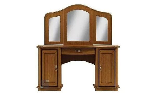 Klasyczna toaletka z lustrem