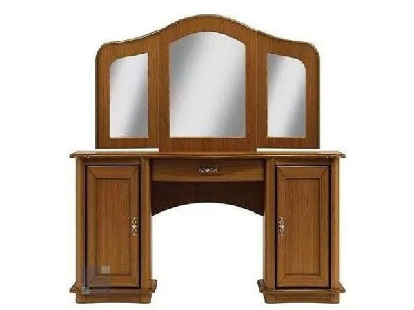 Klasyczna toaletka z lustrem