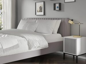 Miniaturka 12 - Nowoczesna biała szafka nocna z pionowymi listwami, czarne nogi, styl minimalistyczny