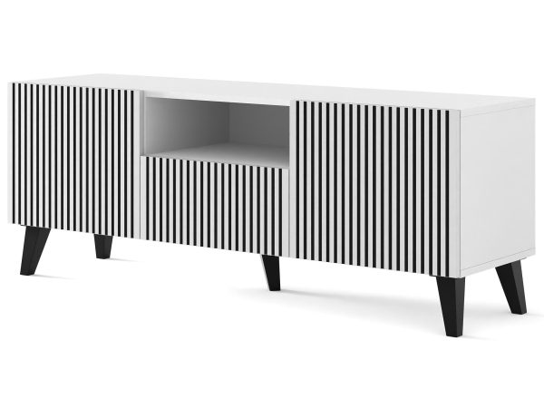 Biała komoda z pionowymi listwami, czarne nóżki, styl skandynawski