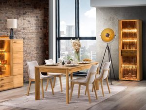 Miniaturka 5 - Salon w stylu industrialnym z drewnianymi meblami i podświetleniem LED, aranżacja wnętrza