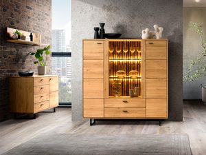 Miniaturka 2 - Drewniana komoda z podświetleniem LED, styl industrialny, dąb litego drewna