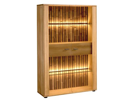 Drewniana witryna z podświetleniem LED i przeszklonymi półkami, styl industrialny, dąb litego drewna